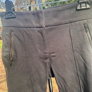 BUY1 GET1 FREE🌺 
Black Loft Women’s stretch pants trouser fit (worn once)